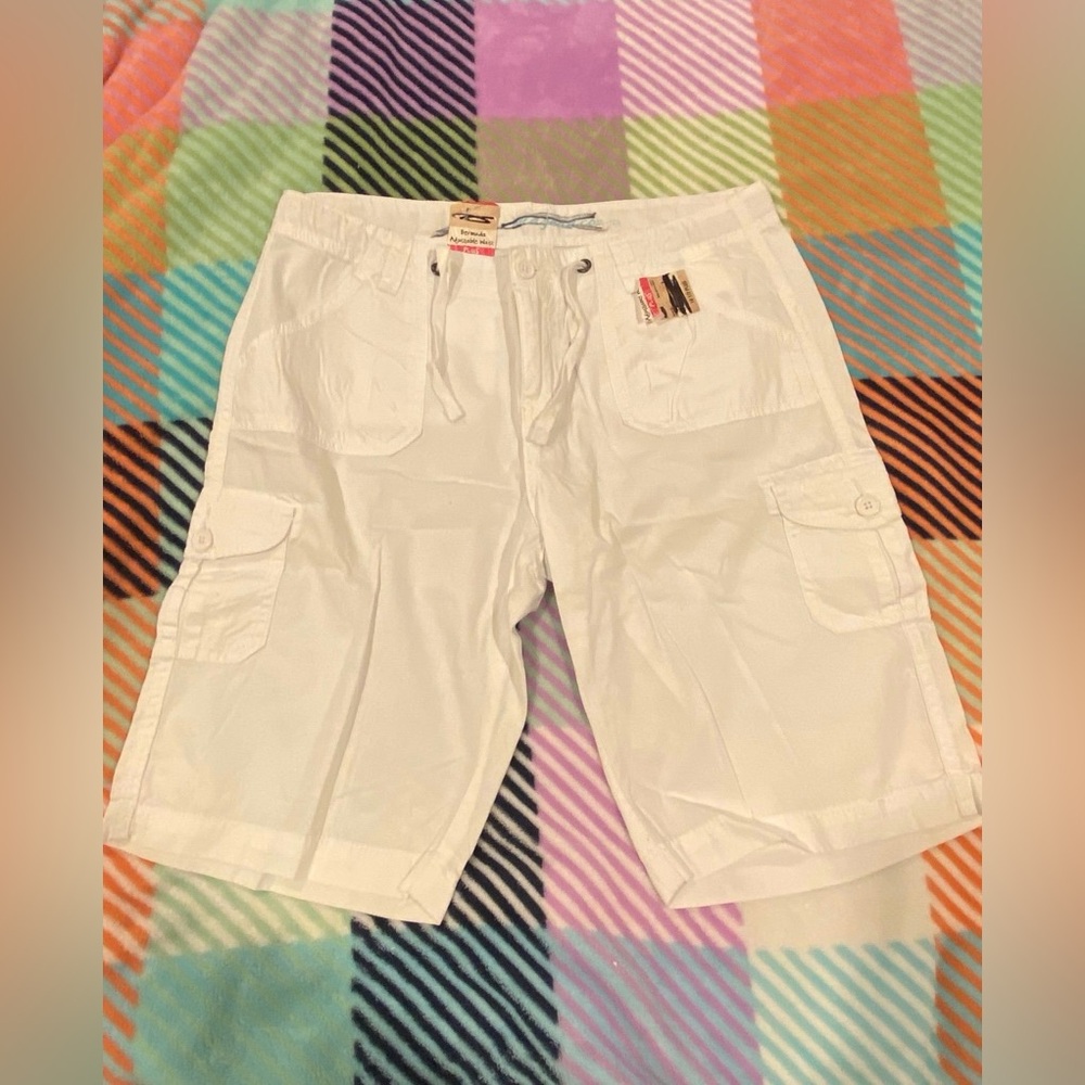 Arizona Jeans Company Girls Plus Size 16 1/2 White Bermuda Shorts NEW/NWT